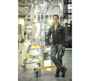 Mobile platform staircase Application | © MUNK GmbH