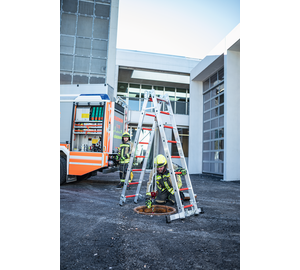 Multi-function ladder w. head bracket | © MUNK GmbH