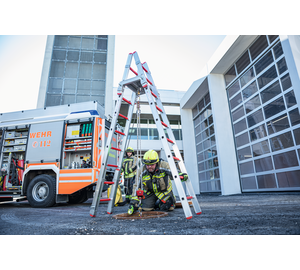 Scaling ladder, alu., used as double-sided ladder | © MUNK GmbH