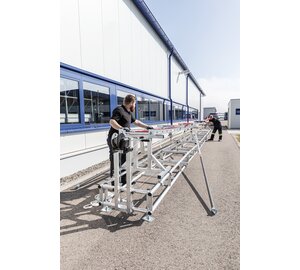 Inspection of a 3-piece rope pull ladder | © MUNK GmbH