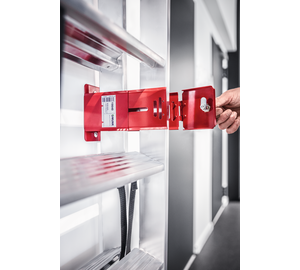 Detail of the ladder head safety device in use | © MUNK GmbH