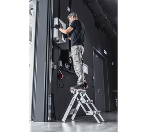 Compact aluminium step ML Application | © MUNK GmbH