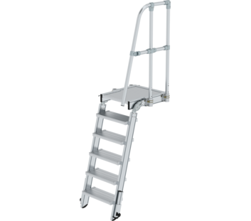 Heckzugangstreppe mit Plattform | © MUNK GmbH