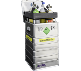 Transportbox Atemluftflasche Beklebt und Inhalt | © MUNK GmbH