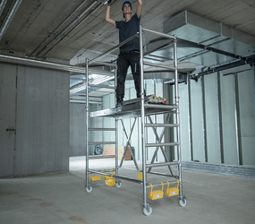 Folding scaffolding with extension unit | © MUNK GmbH