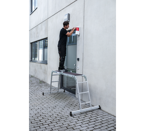 Multi-func. ladd. 4-sec.w.niv. stab. 4x3/4x3 rungs | © MUNK GmbH