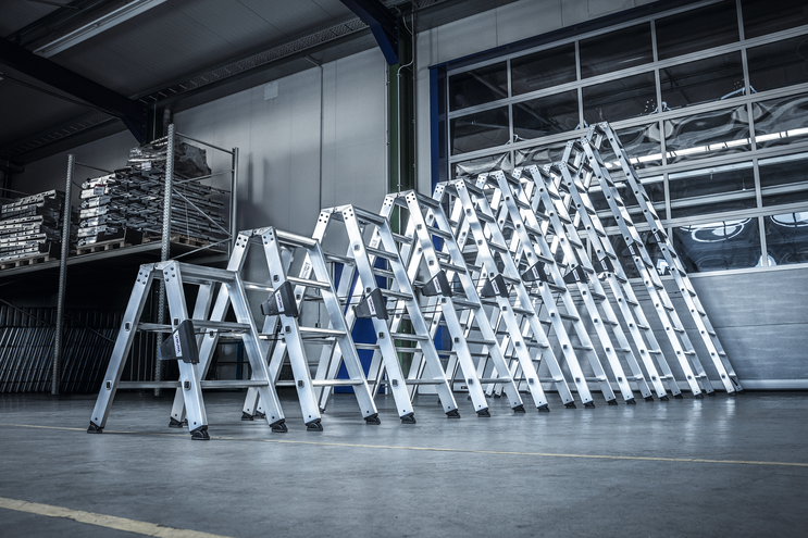 Stehleitern in verschiedenen Größen | © MUNK GmbH