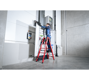 Stepladder GRP 2x5 Spr Application | © MUNK GmbH