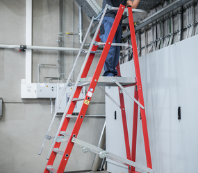 Pf. ladder RFG/alu., folding and mobile, 7 steps Application | © MUNK GmbH