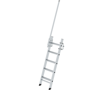 Stufen-Anlegeleiter LKW mit Ausstiegsholm links | © MUNK GmbH